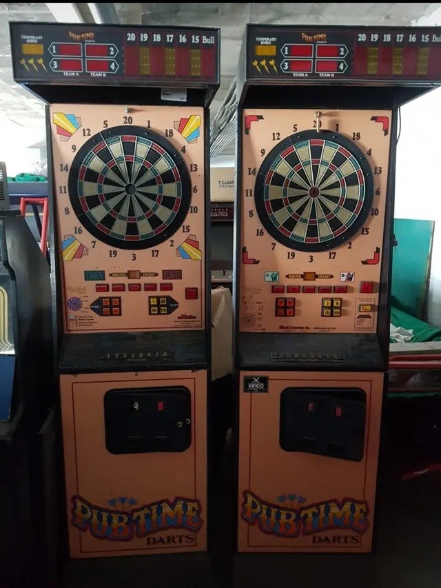 Pub Time Darts II de Vifico SA - Máquina recreativa