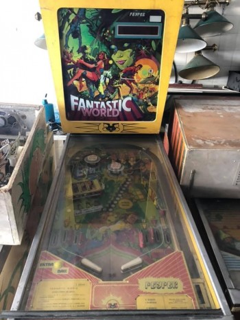 Mueble del pinball  Fantastic World - Peyper