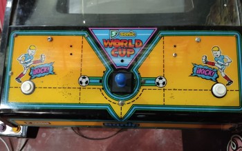 Mueble de la recreativa  Tehkan World Cup - SEGA Sonic