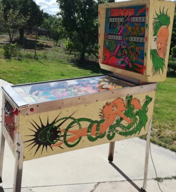 Mueble del pinball  Dragon - Interflip