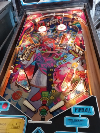 Mueble del pinball  Petaco - Juegos Populares