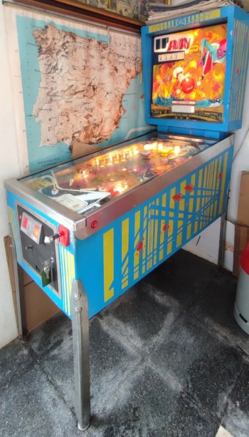 Mueble del pinball  Up Away - Inder