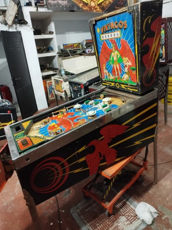 Mueble del pinball  Vikingos - Centromatic SA