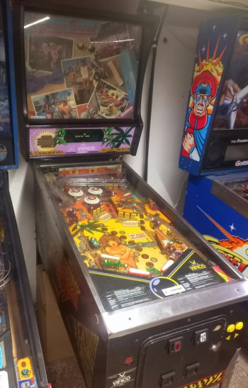 Mueble del pinball  Spring Break - Vifico SA