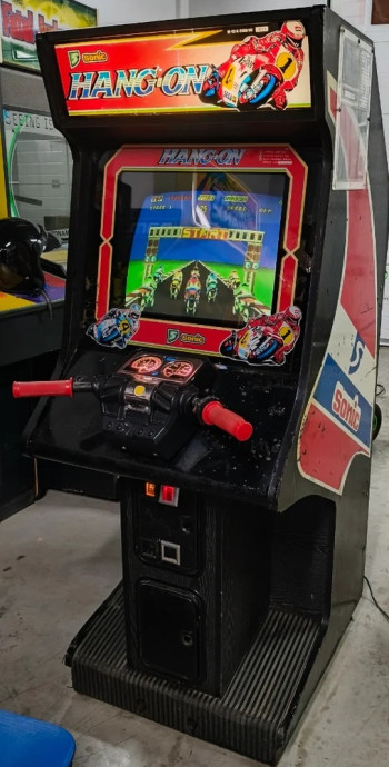 Mueble de la recreativa  Hang On - SEGA Sonic
