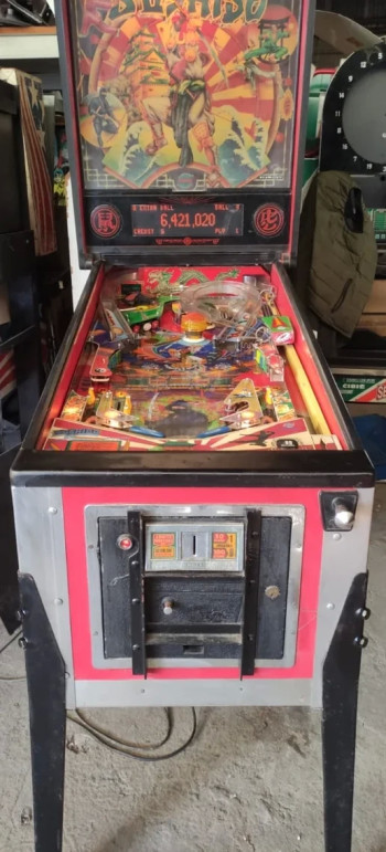 Mueble del pinball  Bushido - Inder