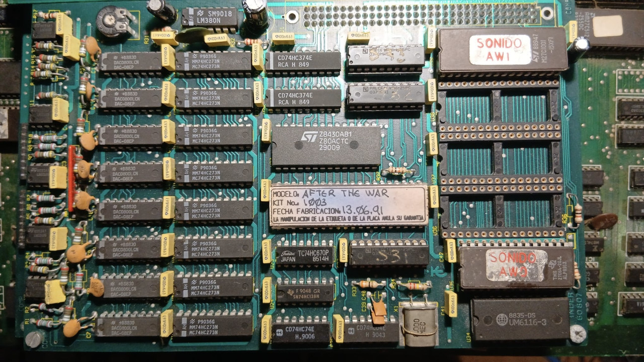 La placa localizada tiene número de serie 1003 y fecha de fabricación 13 de junio de 1991. Foto: Jordi Beltrán y Jordi Tuells (JJ Arcade).