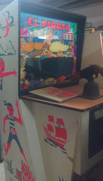 Mueble de la recreativa  El Pirata - Famare SA