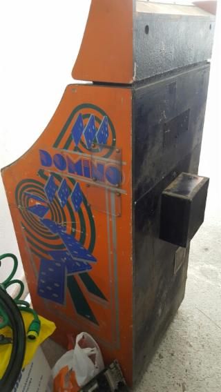 Mueble de la recreativa  Domino - Famare SA