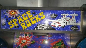Mueble de la recreativa  Space Rocks - J Estevez